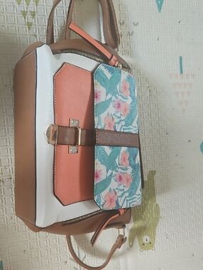 EUC - Brown Floral Accent Women’s Satchel Bag with Coral and White Panels